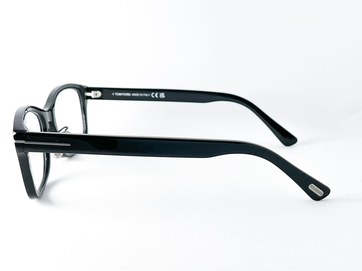 TOMFORD TF5724-D-B-N C-001 56□19-145